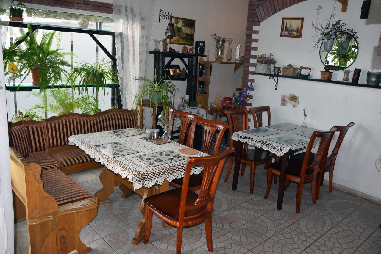 Pensjonat Europa Brzeziny Εξωτερικό φωτογραφία